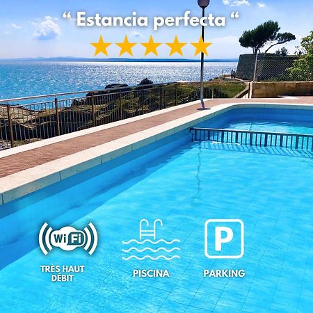 Magnifique Appartement En Front De Mer, Caneylles Roses Exterior foto