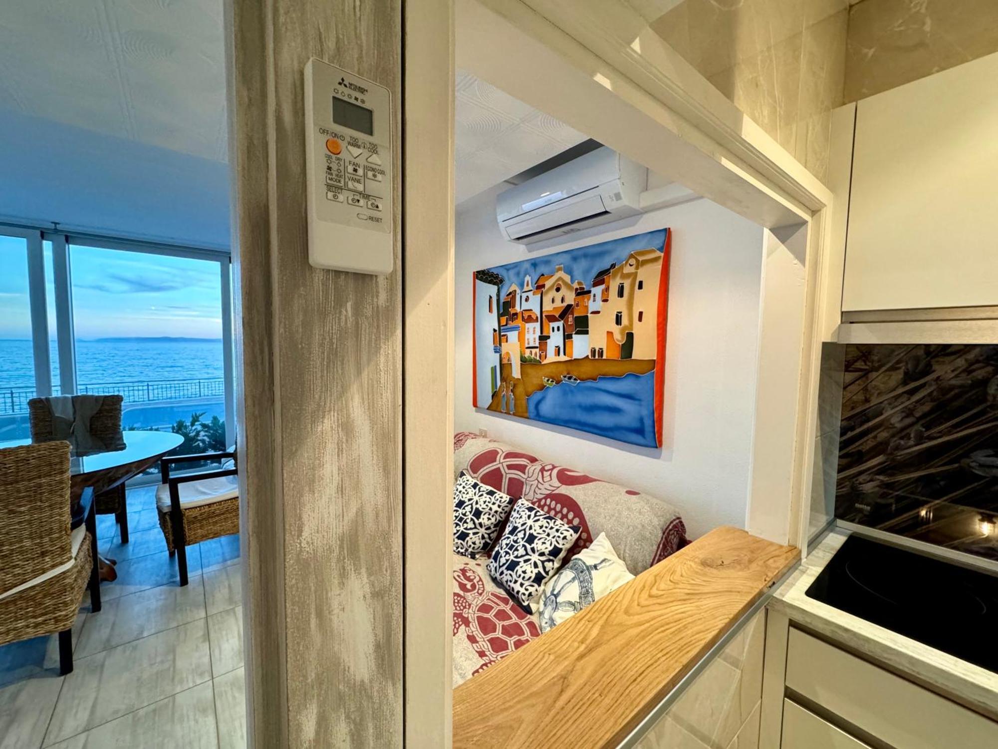 Magnifique Appartement En Front De Mer, Caneylles Roses Exterior foto