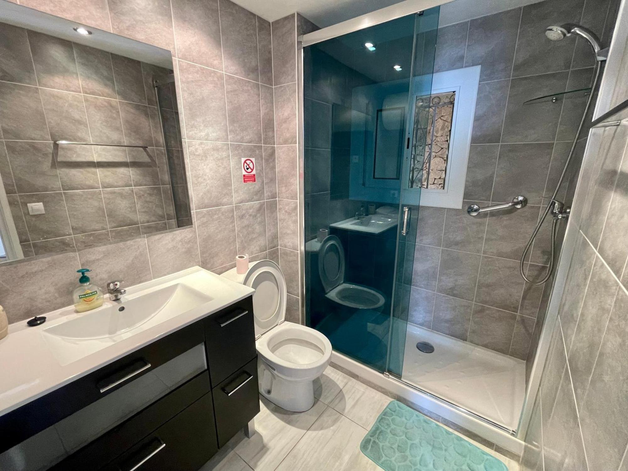 Magnifique Appartement En Front De Mer, Caneylles Roses Exterior foto